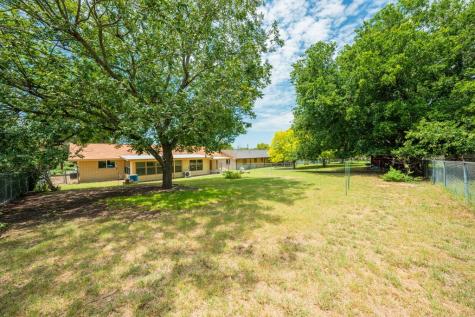 1122 Nancy Beth Drive Kerrville TX 78028