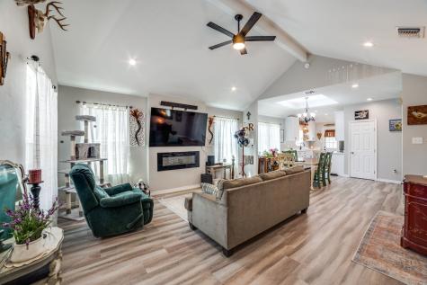 205 Canyon Lake Drive Bandera TX 78003