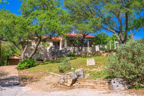 818 Bulwer Avenue Kerrville TX 78028
