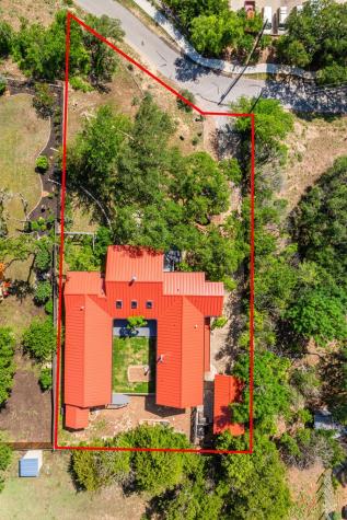 818 Bulwer Avenue Kerrville TX 78028