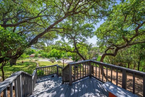818 Bulwer Avenue Kerrville TX 78028