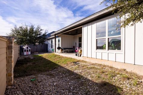 1069 Roanoke Lane Kerrville TX 78028