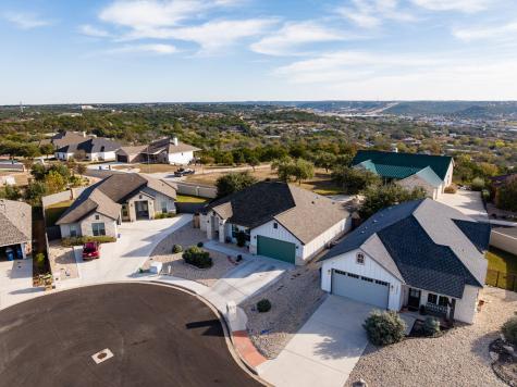 1069 Roanoke Lane Kerrville TX 78028