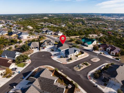 1069 Roanoke Lane Kerrville TX 78028