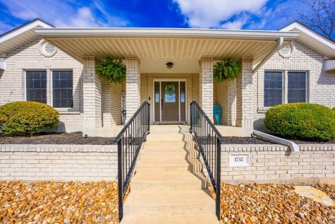 1732 Mountain Laurel View N Kerrville TX 78028