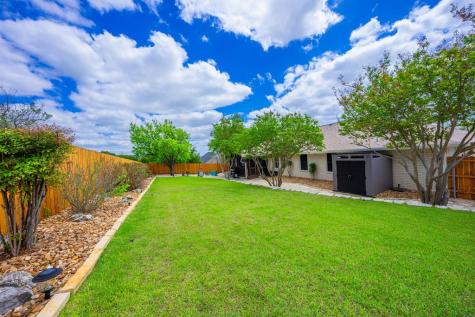 1732 Mountain Laurel View N Kerrville TX 78028
