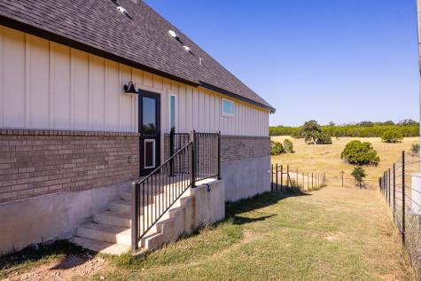135 Lone Oak Kerrville TX 78028