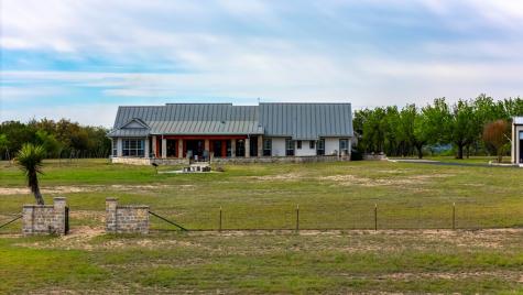 360 Bluff Creek Road Center Point TX 78010