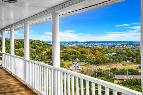 208 Valley View Drive Kerrville TX 78028