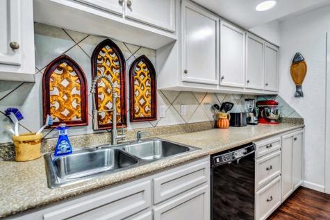 208 Valley View Drive Kerrville TX 78028