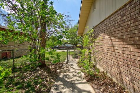 1900 Michelle Drive Kerrville TX 78028