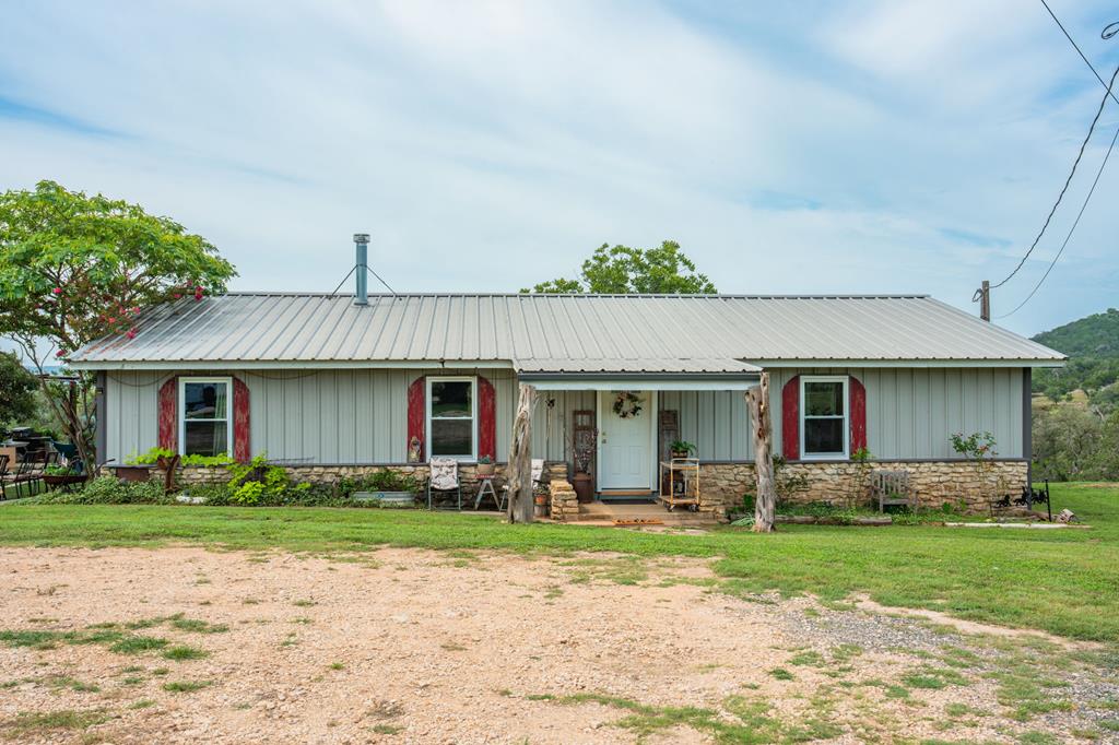 943 Stoneleigh Road Center Point TX 78010