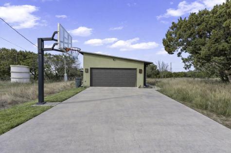 175 Limestone Ridge N Kerrville TX 78028