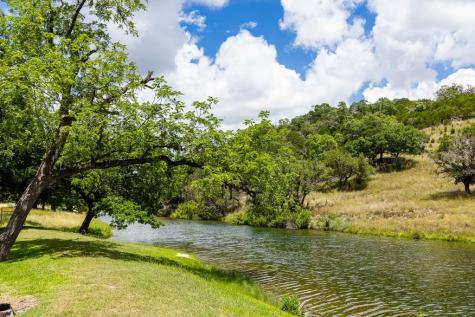 339 Henderson Branch Road Ingram TX 78025