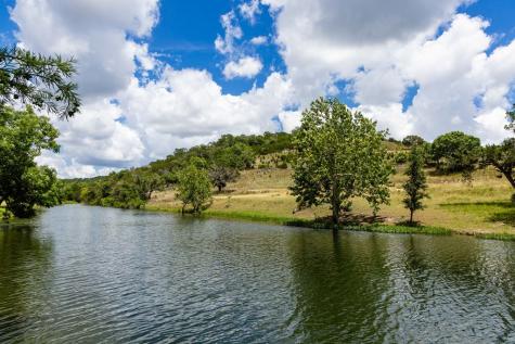 339 Henderson Branch Road Ingram TX 78025