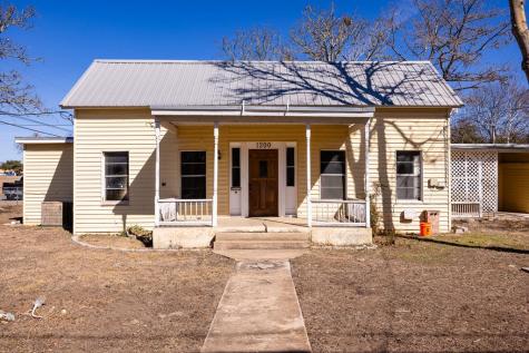 1200-A North Street Kerrville TX 78028