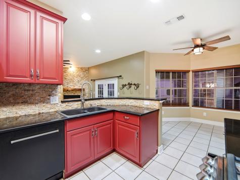 1701 Mountain Laurel Kerrville TX 78028