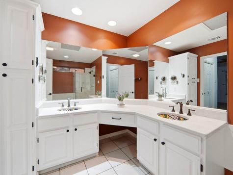 1701 Mountain Laurel Kerrville TX 78028