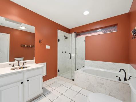 1701 Mountain Laurel Kerrville TX 78028