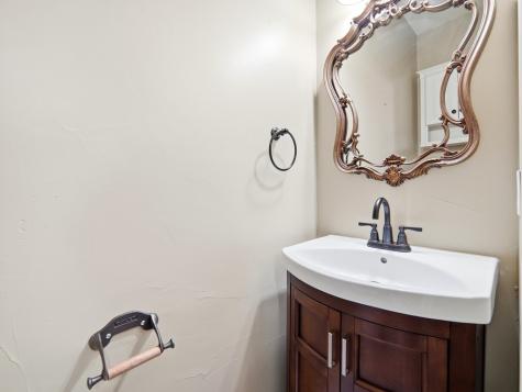 1701 Mountain Laurel Kerrville TX 78028