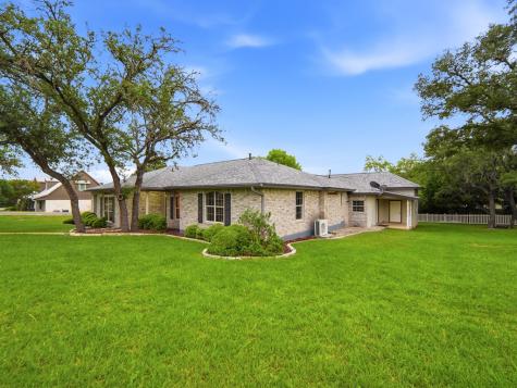 1701 Mountain Laurel Kerrville TX 78028