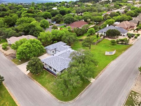 1701 Mountain Laurel Kerrville TX 78028