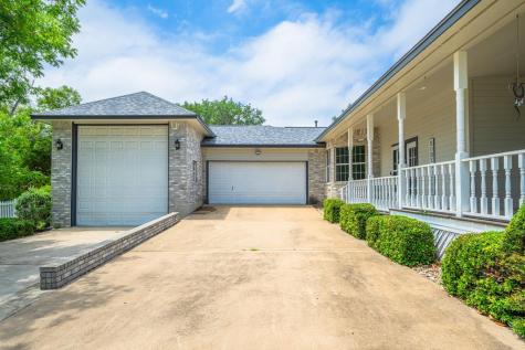 1701 Mountain Laurel Kerrville TX 78028