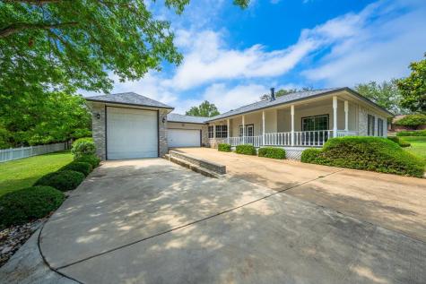 1701 Mountain Laurel Kerrville TX 78028
