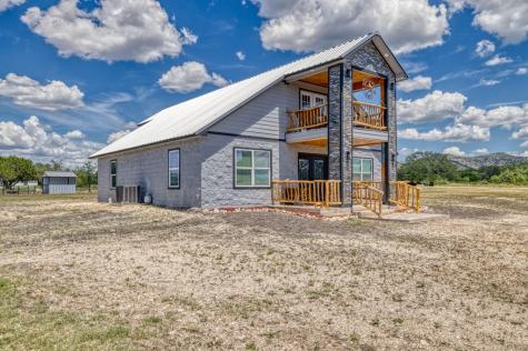 136 Cardinal Drive Camp Wood TX 78833