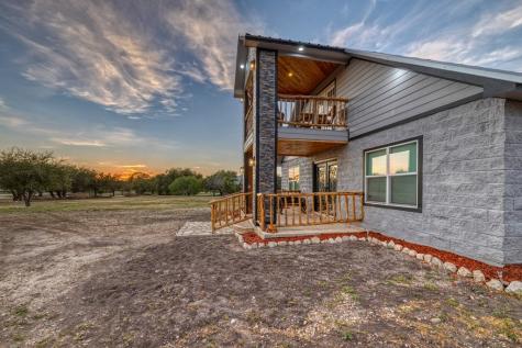 136 Cardinal Drive Camp Wood TX 78833