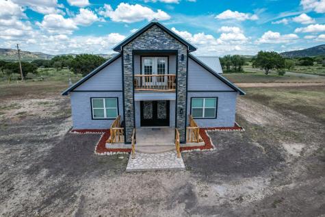 136 Cardinal Drive Camp Wood TX 78833