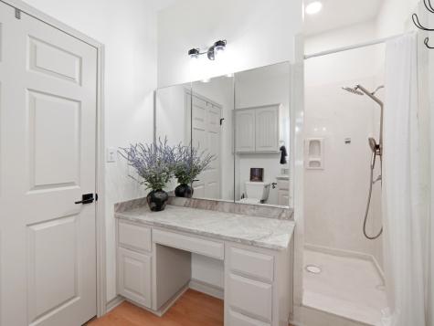 1044 Edinburgh Kerrville TX 78028