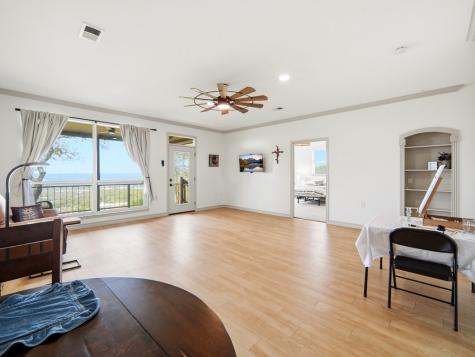 1044 Edinburgh Kerrville TX 78028