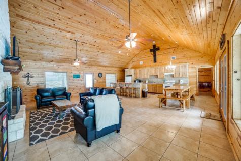 170 Johnny Seibert Lane Leakey TX 78873