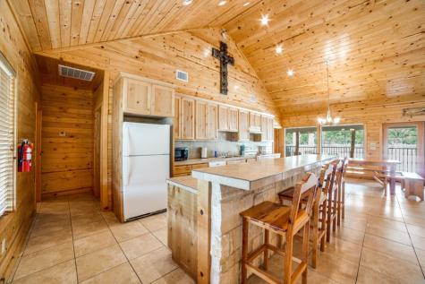 170 Johnny Seibert Lane Leakey TX 78873