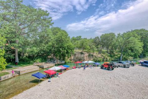 170 Johnny Seibert Lane Leakey TX 78873