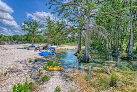 170 Johnny Seibert Lane Leakey TX 78873