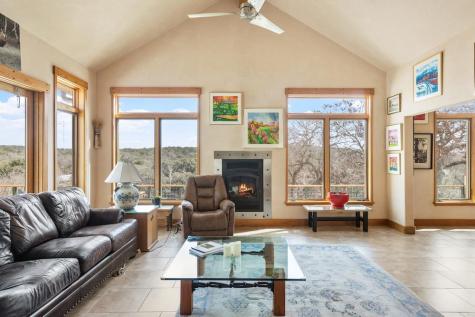 364 Wolf Creek Road Fredericksburg TX 78624