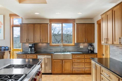 364 Wolf Creek Road Fredericksburg TX 78624