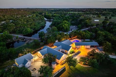 364 Wolf Creek Road Fredericksburg TX 78624