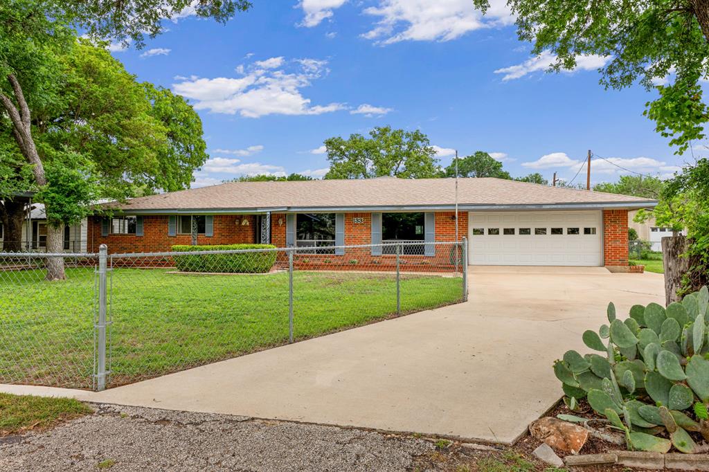 133 Oak Way Kerrville TX 78028