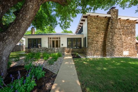 311 Crockett Street Fredericksburg TX 78624