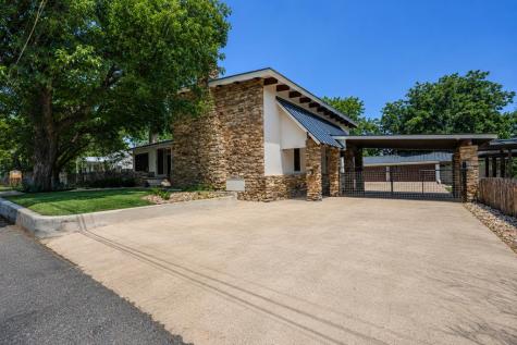 311 Crockett Street Fredericksburg TX 78624
