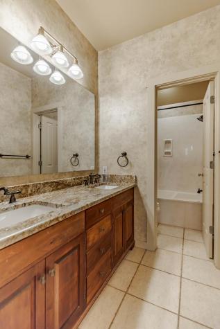 1104 Lois Street Kerrville TX 78028