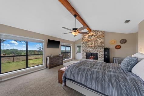 5013 Zenner-ahrens Road Kerrville TX 78028