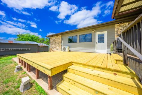 5013 Zenner-ahrens Road Kerrville TX 78028