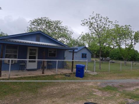 215 Third Street Camp Wood TX 78833