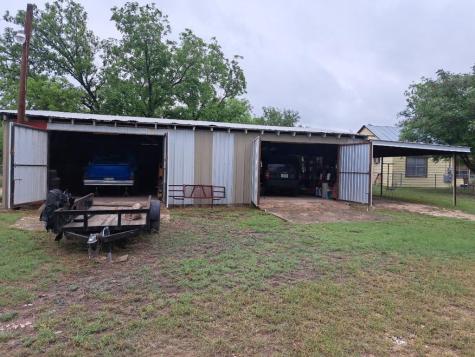 215 Third Street Camp Wood TX 78833