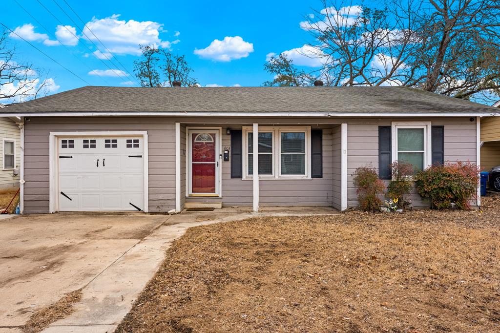 603 Lewis Avenue Kerrville TX 78028