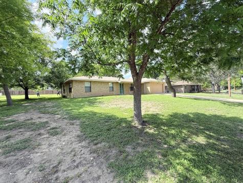 404 Mack Hollimon Drive Kerrville TX 78028